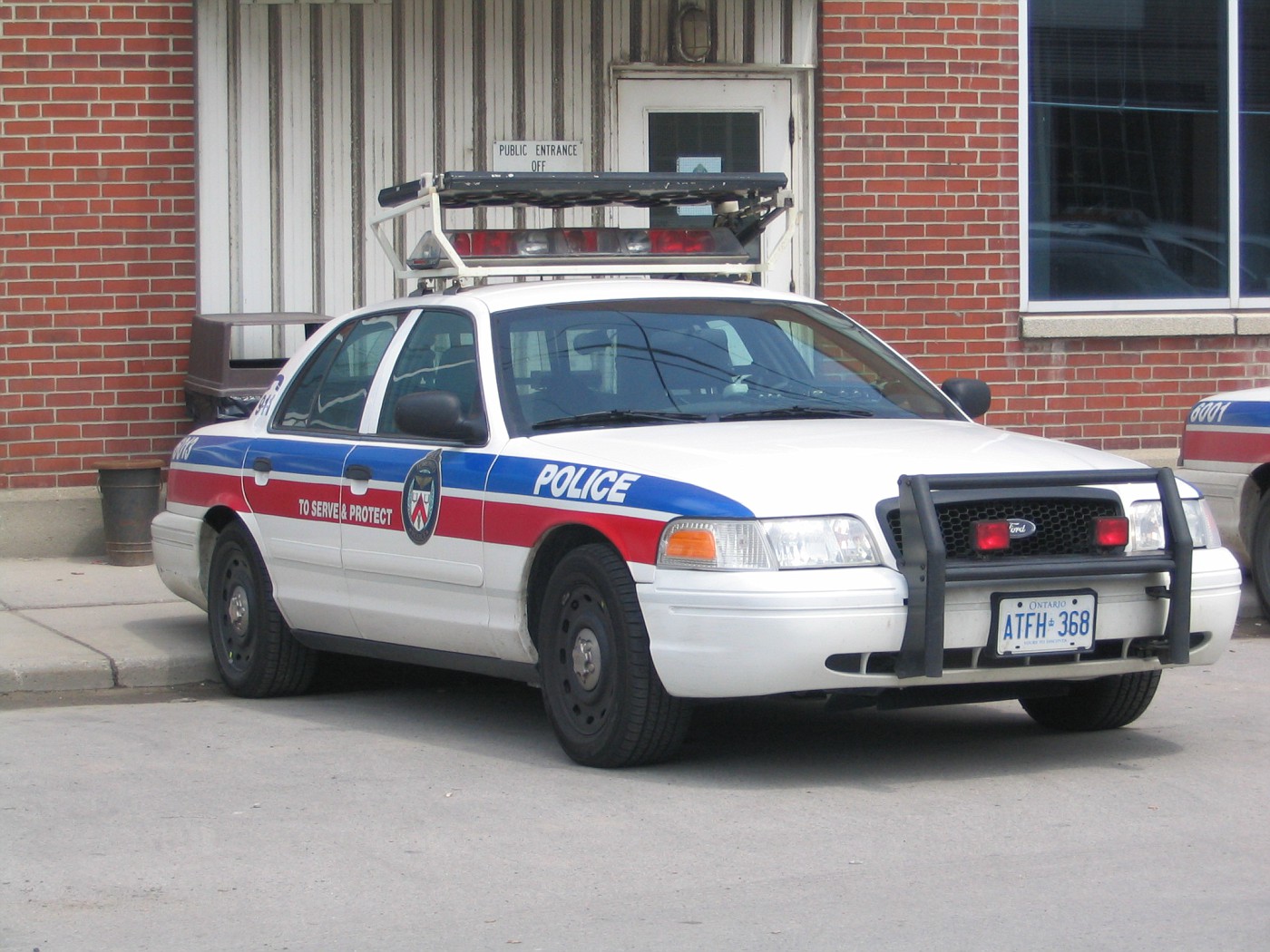 Полиция Торонто машины