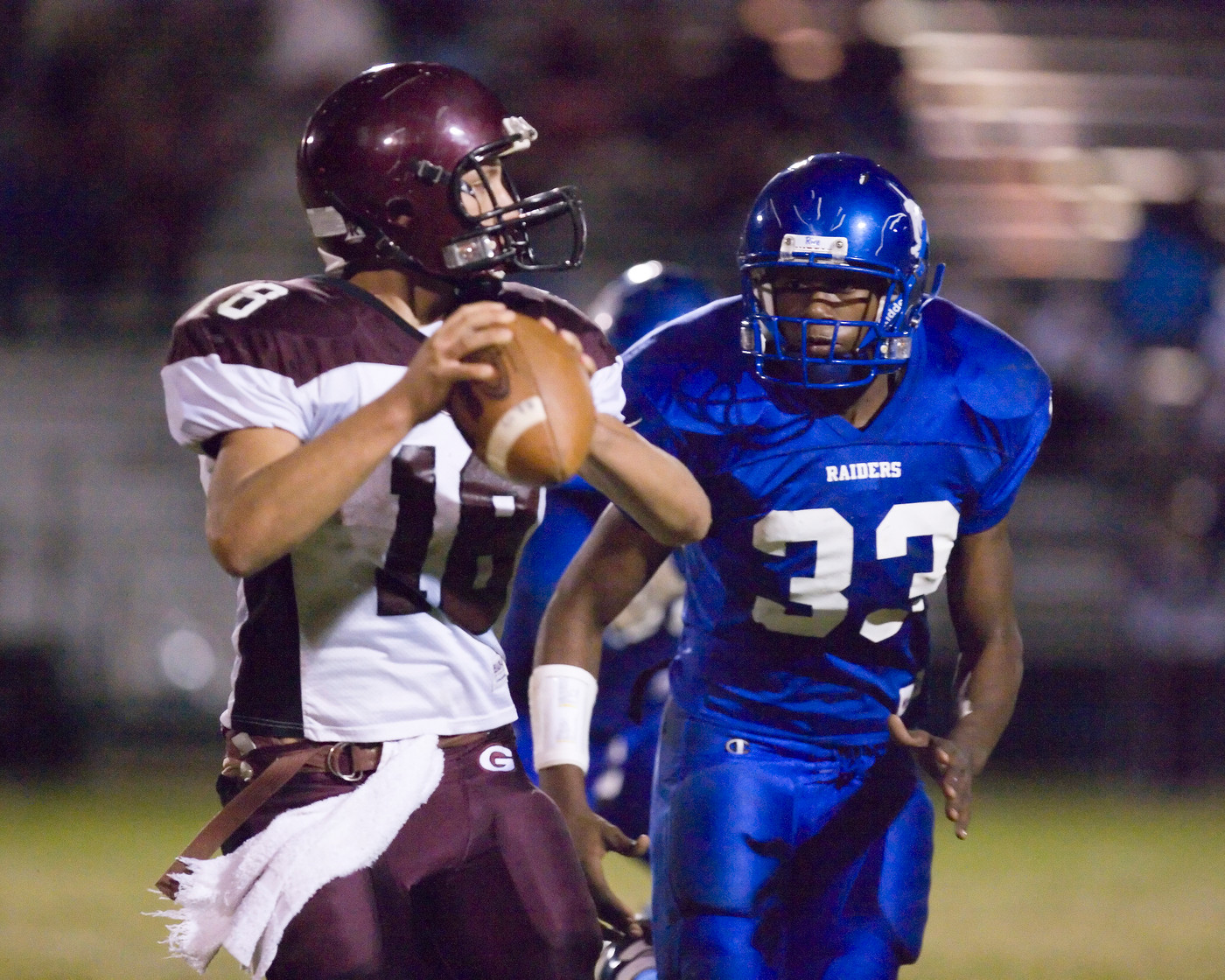 IMAGE: http://images20.fotki.com/v356/photos/4/42560/4238730/tHalf_119_RHSvsGHS_110306_NNPC-vi.jpg