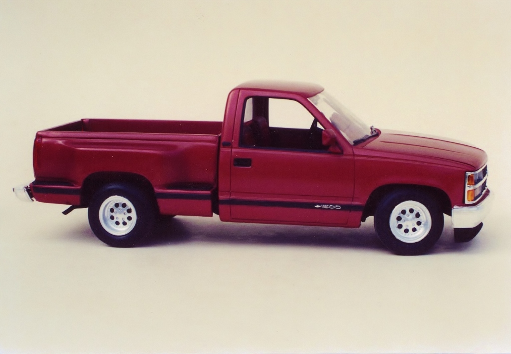 Photo: AMT 1990 Chevy Silverado Sportside prototype | Models For