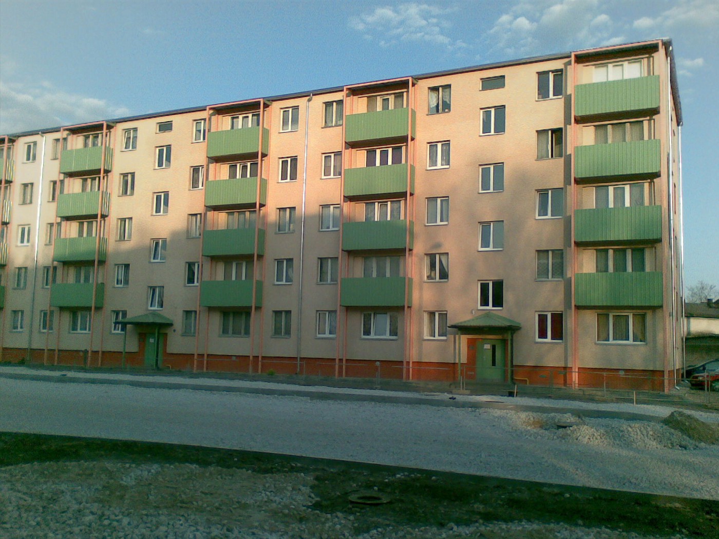 04292008025-vi.jpg