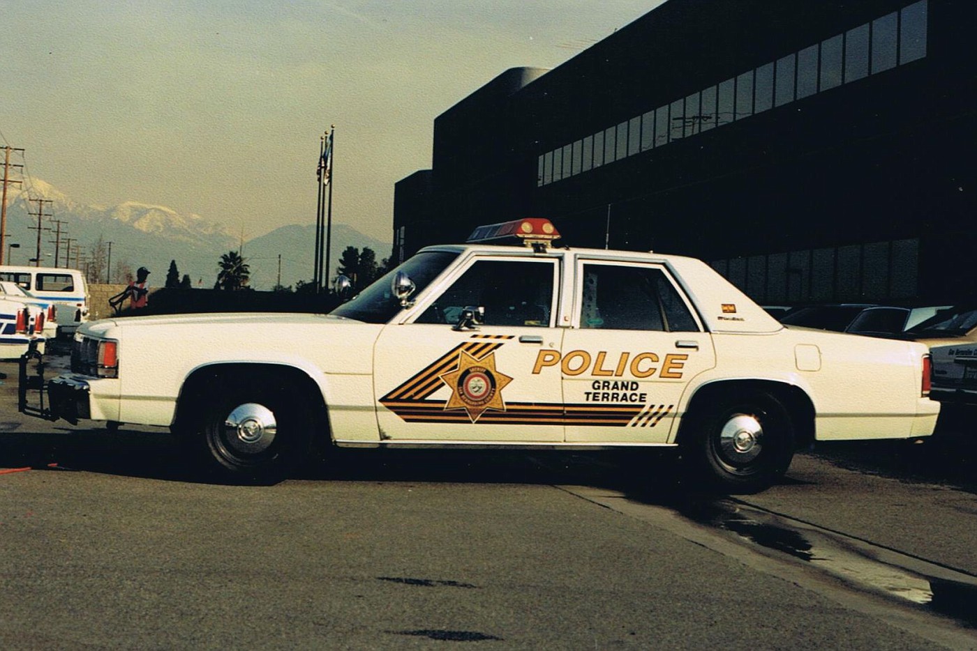 copcar dot com The home of the American Police Car Photo Archives