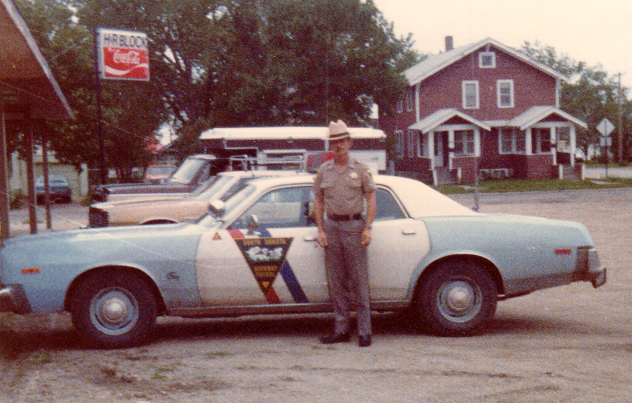 copcar dot com - The home of the American Police Car - Photo Archives