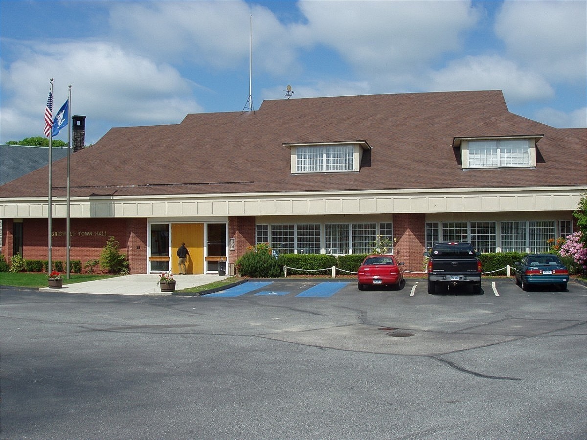 Photo JEWETT CITY GRISWOLD TOWN HALL.jpg GRISWOLD JEWETT CITY