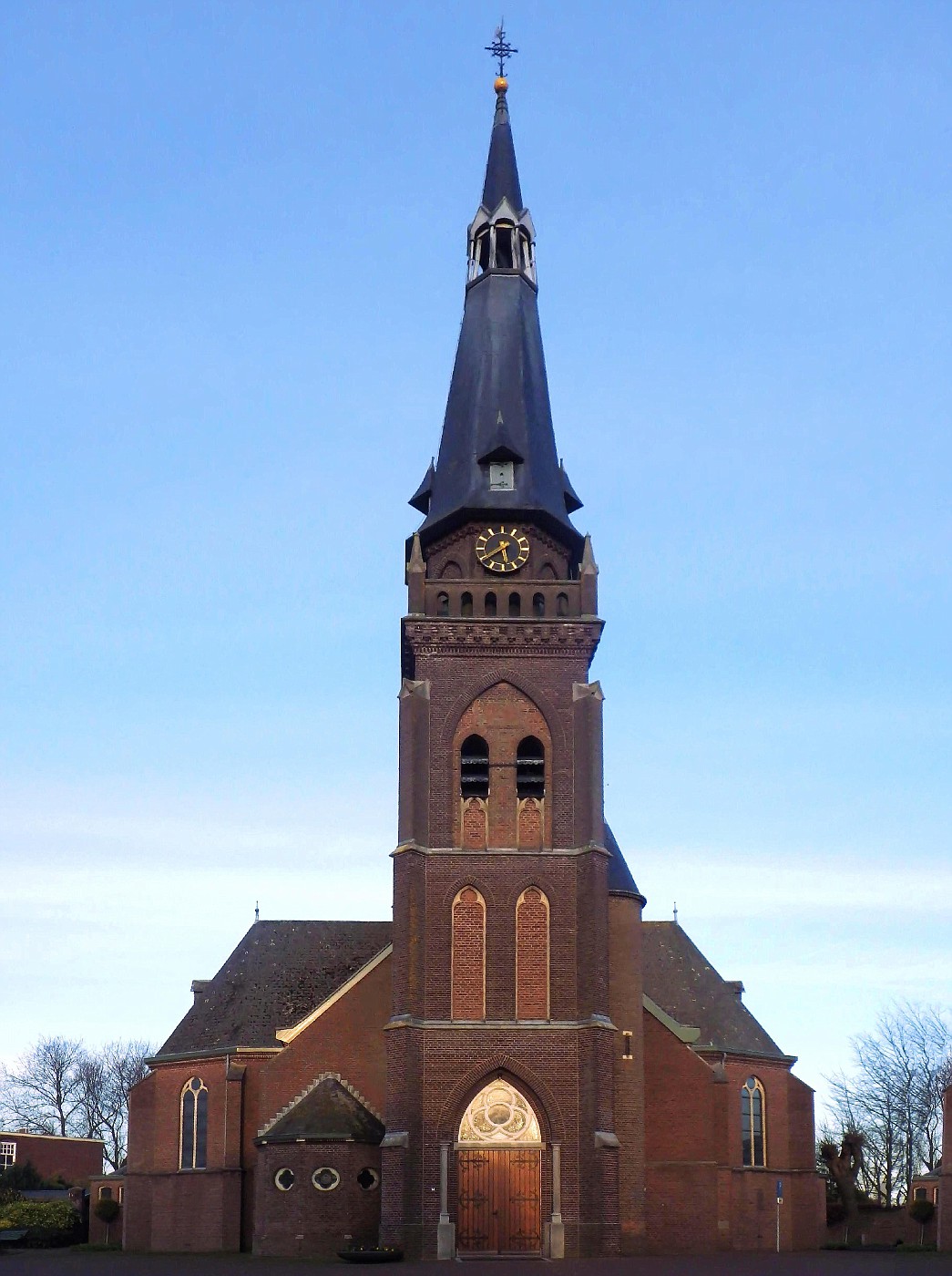 St. Matthiaskerk, Oploo