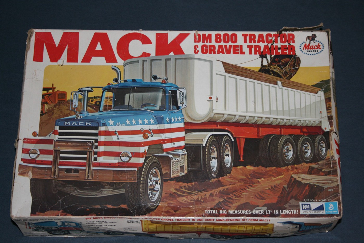 1-0852 Mack DM800 with dumptrailer MPC 1-25 album | Dutch Model
