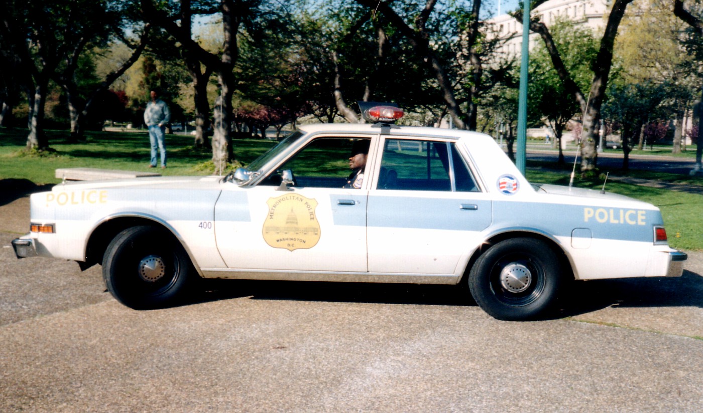 copcar dot com - The home of the American Police Car - Photo Archives