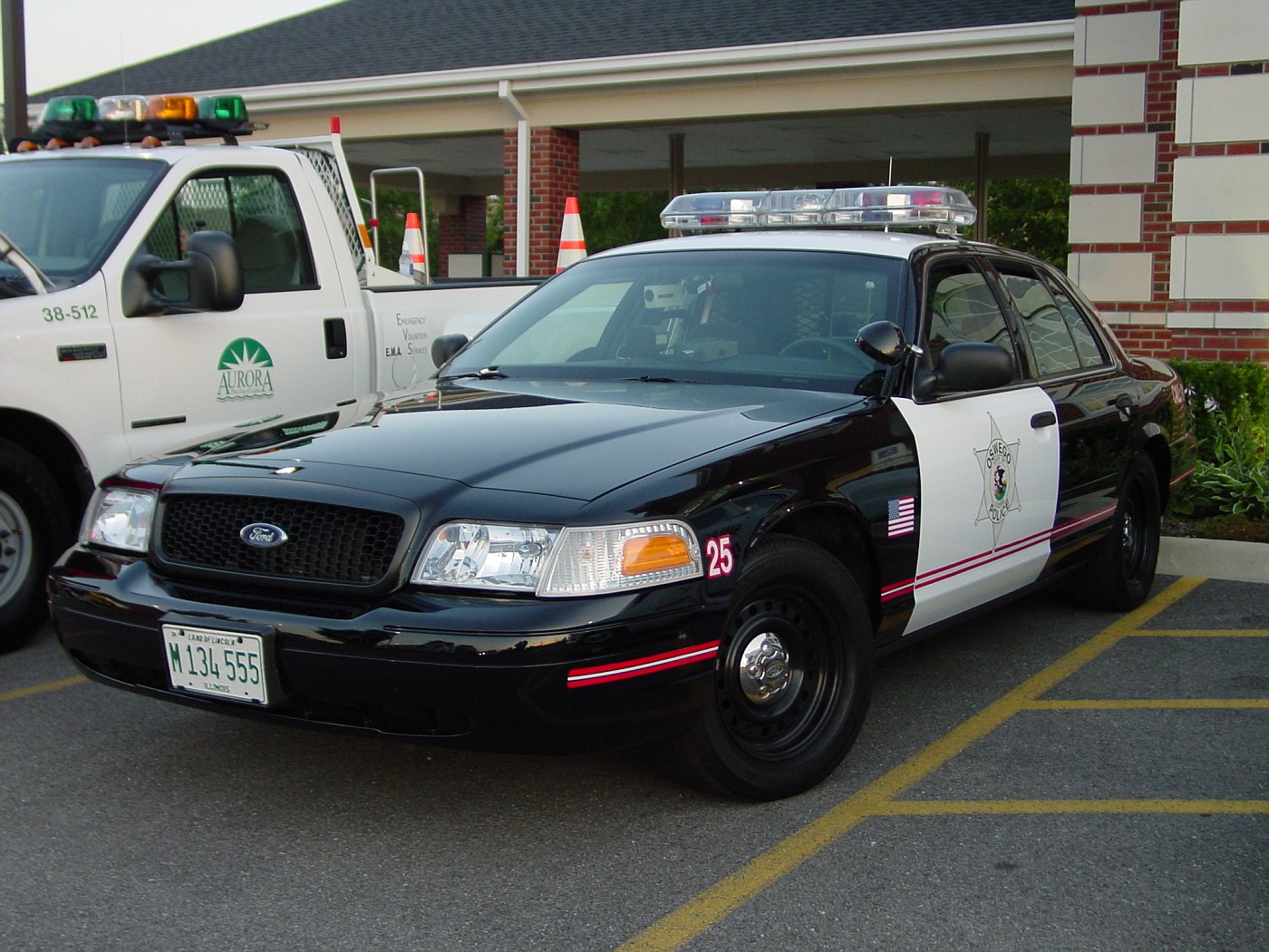 copcar dot com The home of the American Police Car Photo Archives
