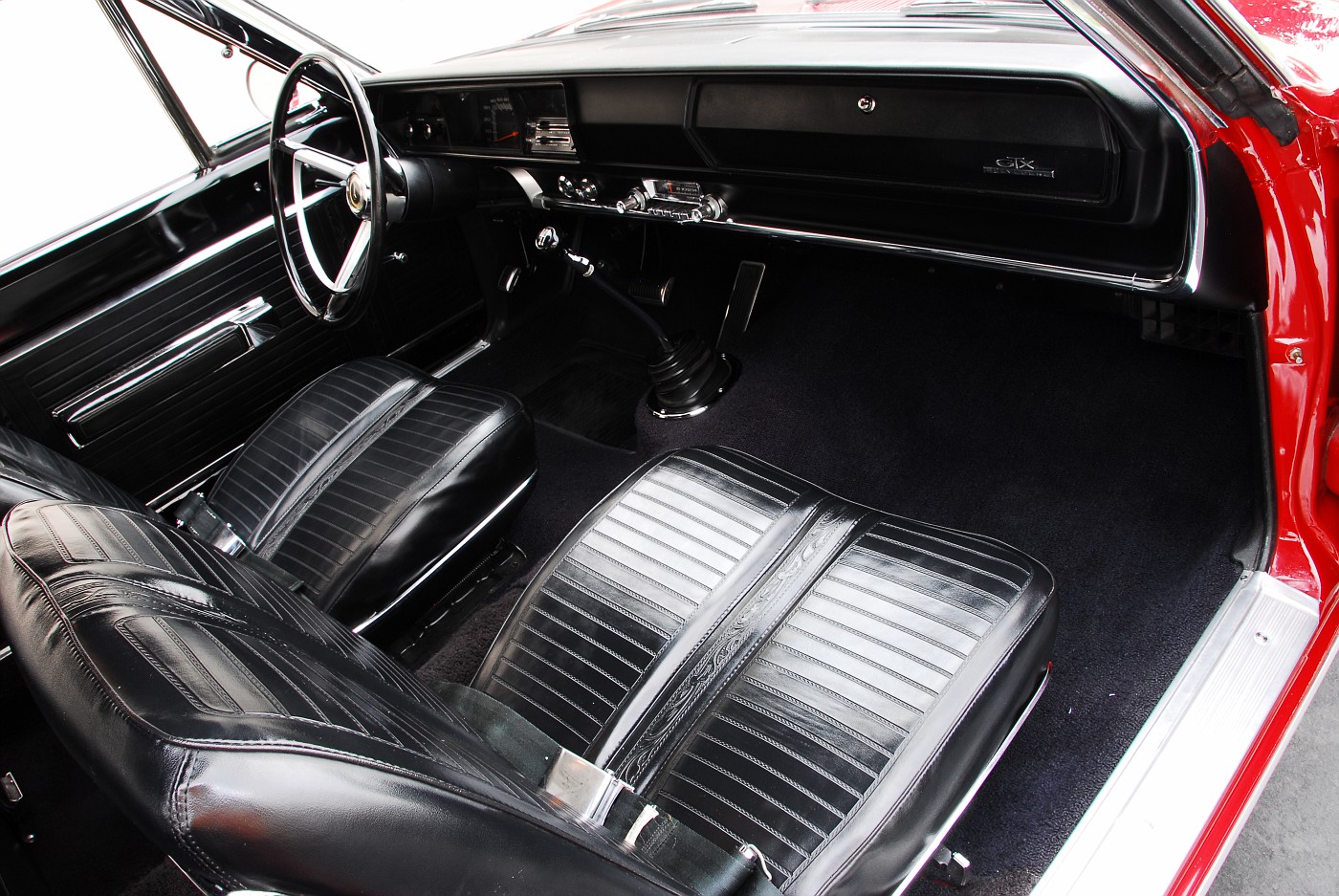 photo-18-1967-plymouth-gtx-interior-passenger-s-side-front-interior