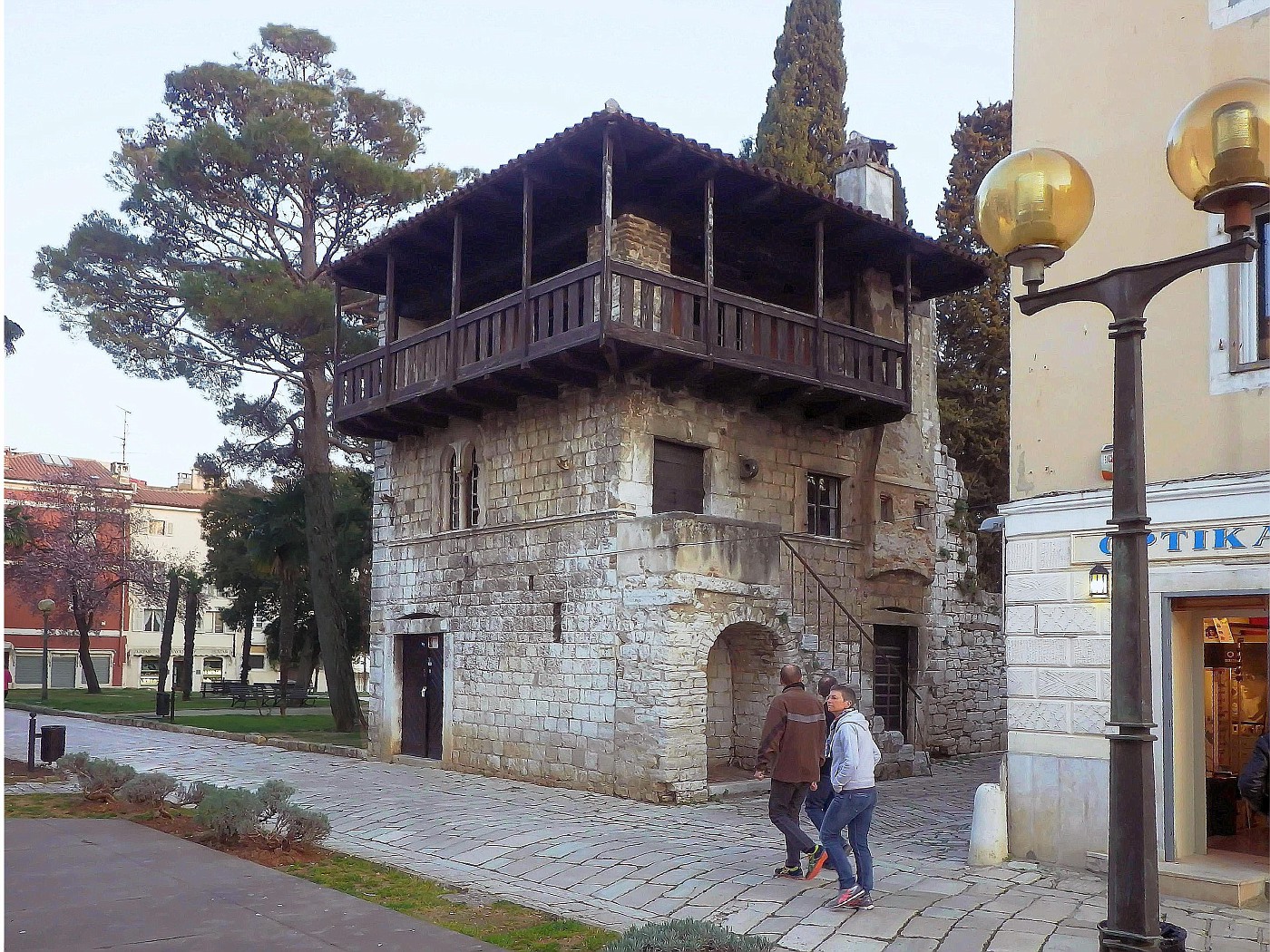 Romanisches Haus, 13. Jahrhundert