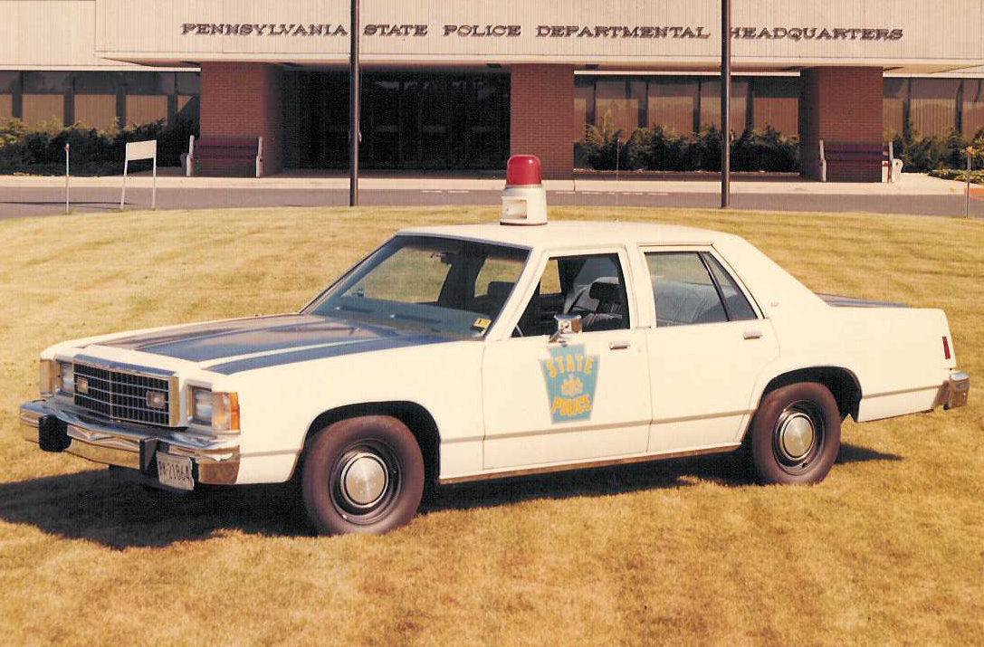 copcar dot com - The home of the American Police Car - Photo Archives