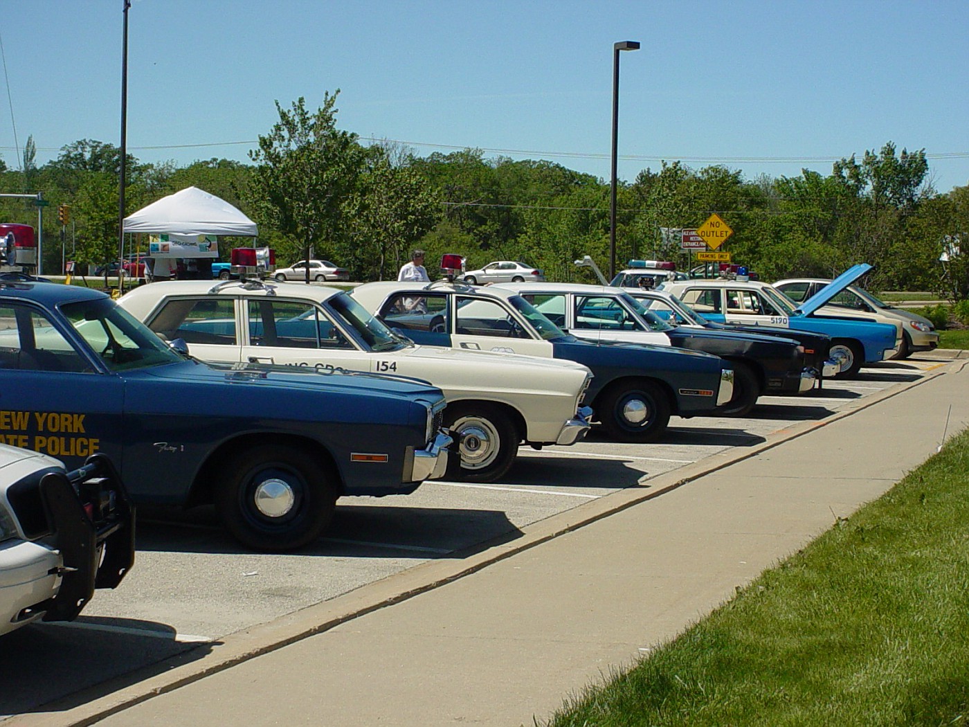 Photo Barrington Hills, IL PD open house22 May Car Shows 2005