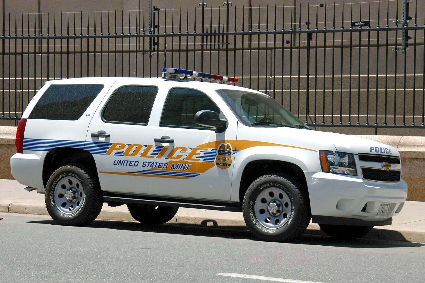 copcar-dot-com-the-home-of-the-american-police-car-photo-archives
