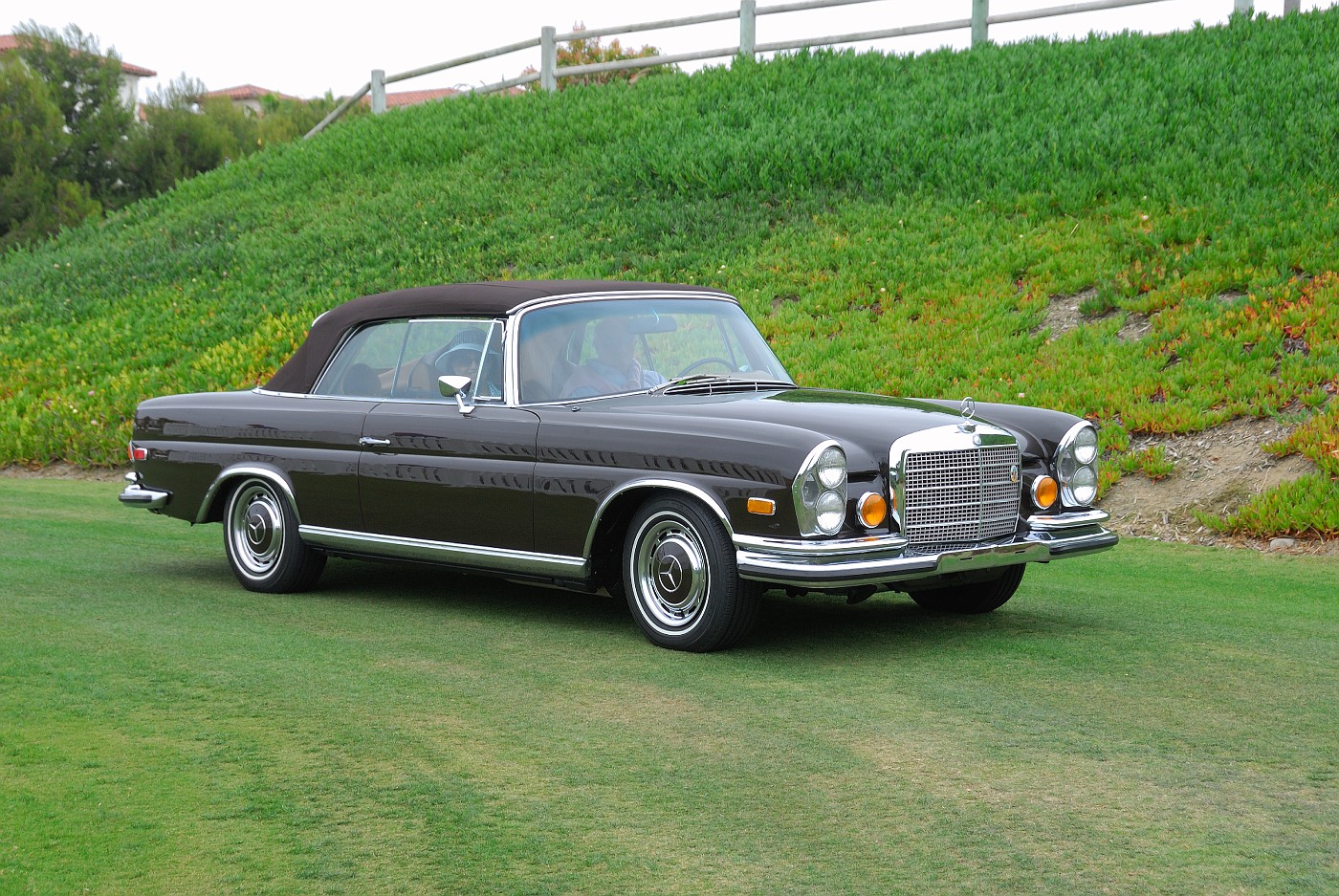 Photo: 1971 Mercedes-Benz 300 SE 3 5 convertible owned by helmut Reiss ...