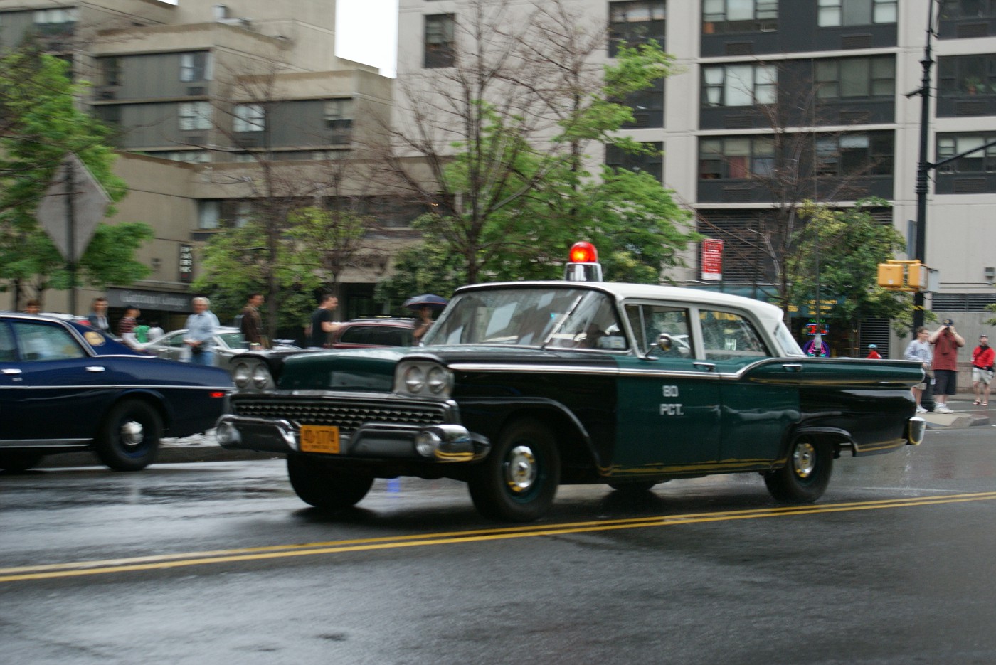 copcar dot com - The home of the American Police Car - Photo Archives