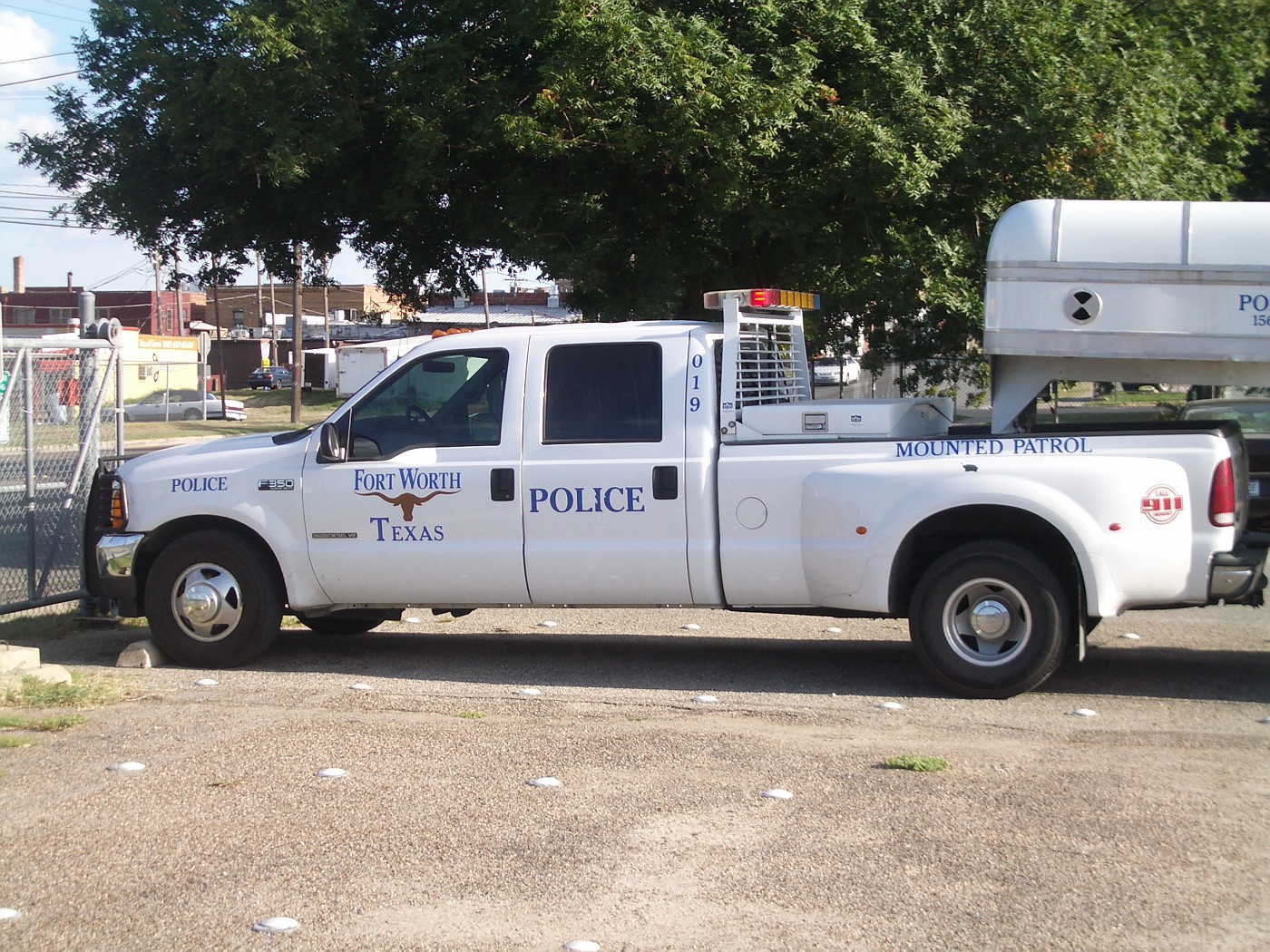 copcar dot com - The home of the American Police Car - Photo Archives