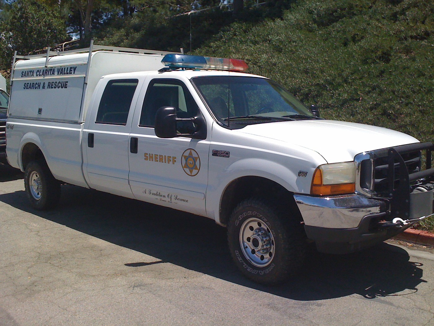 copcar dot com - The home of the American Police Car - Photo Archives