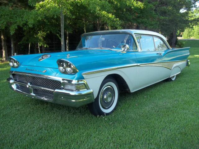 Photo 1958 Ford Fairlane 500 2 Door Hardtop 1 1 58 Ford