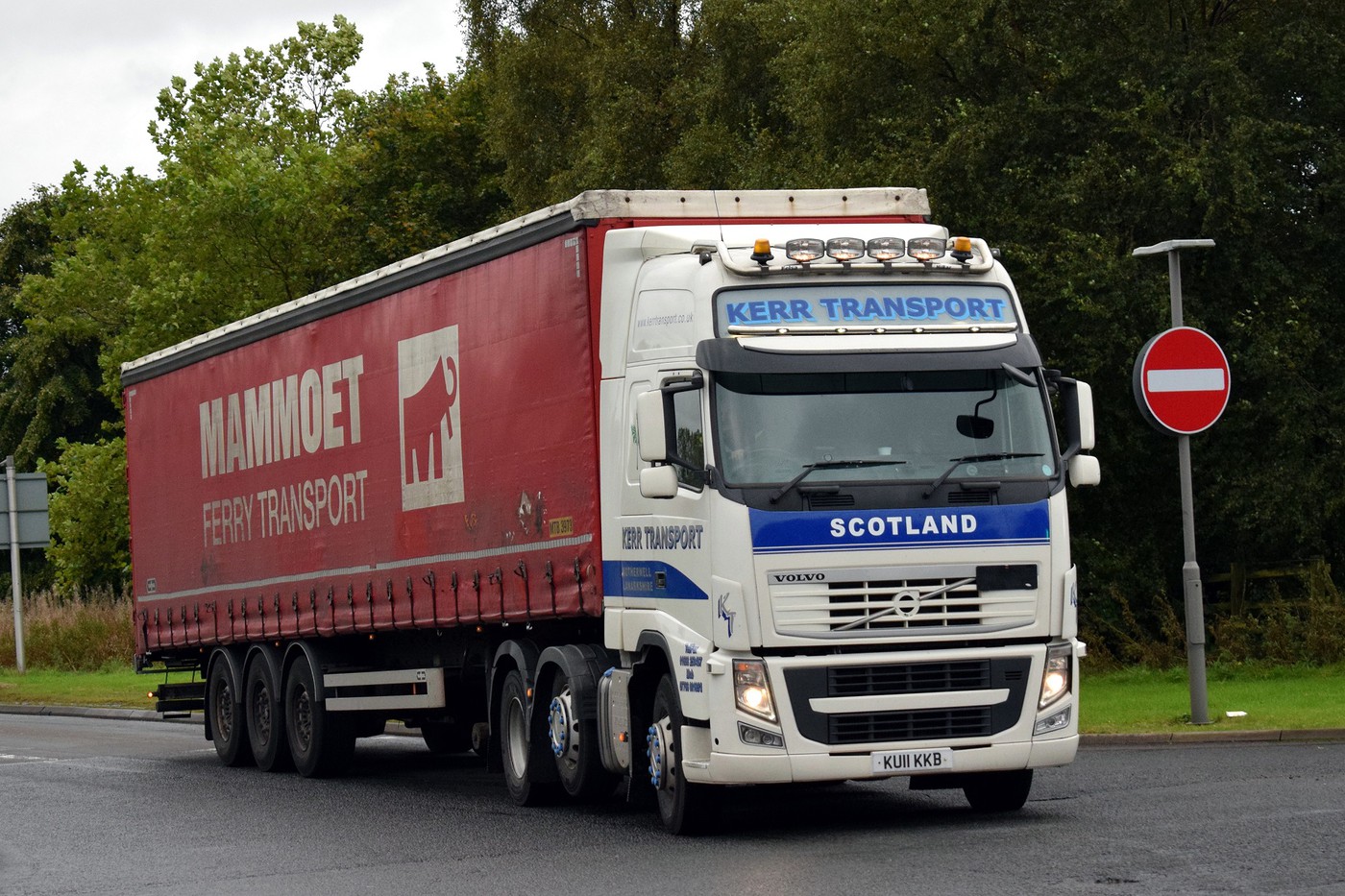 Kerr's Transport, Livingston album Boballoa photo and video sharing made easy.