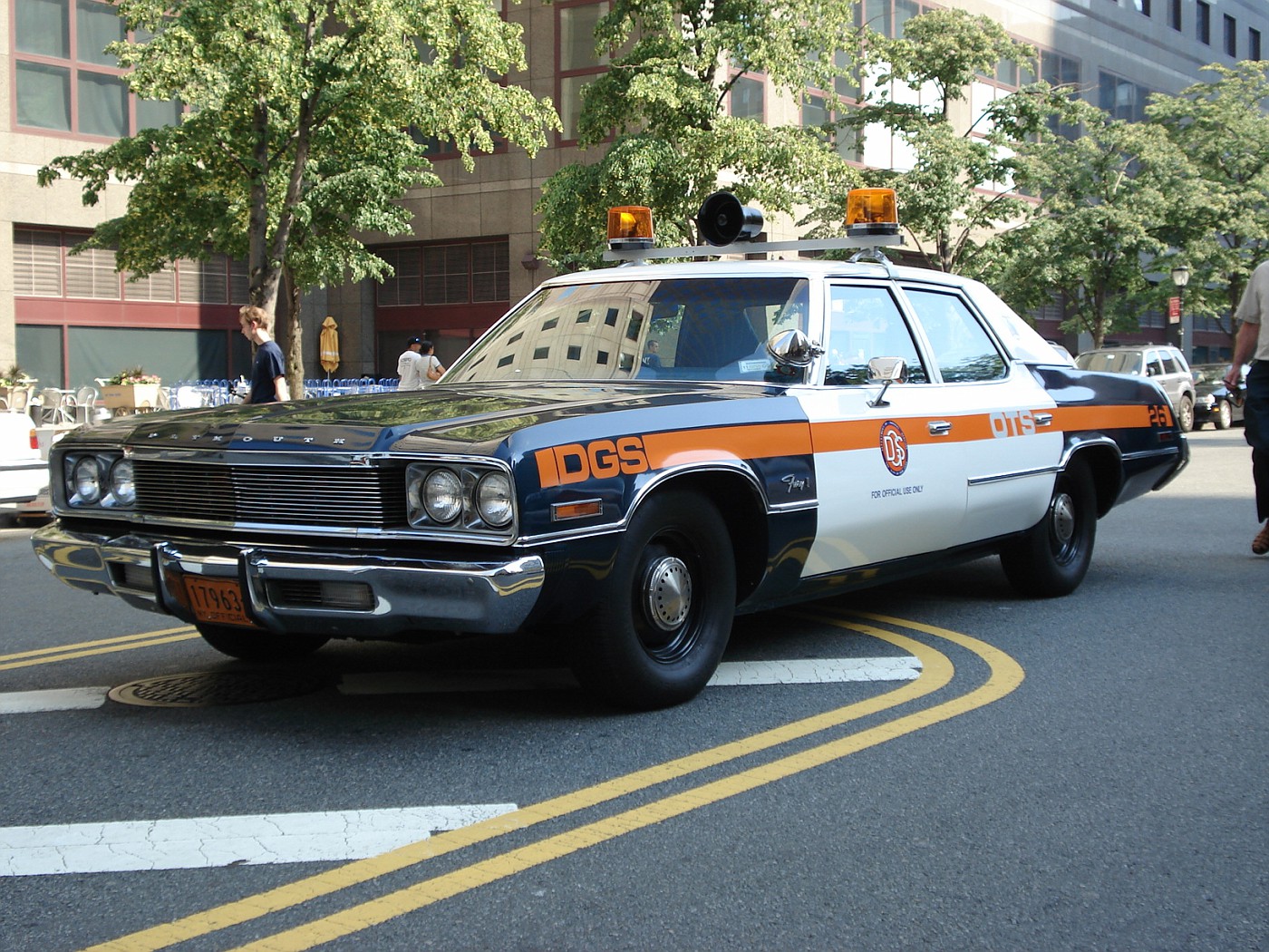 copcar dot com - The home of the American Police Car - Photo Archives