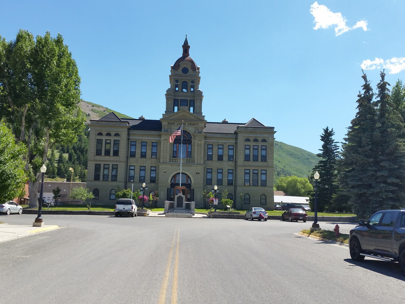 Photo Deer Lodge County Courthouse, Anaconda, Montana Visit To