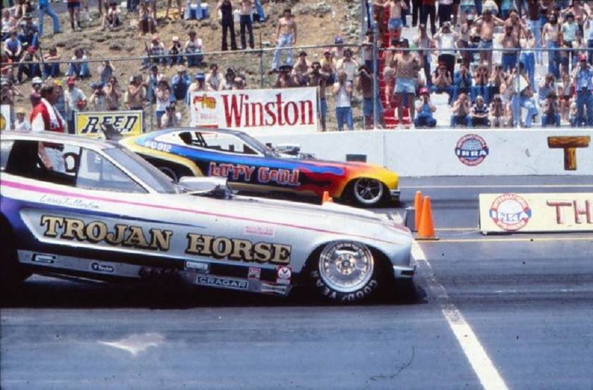 Photo: Funny Car (1047) 