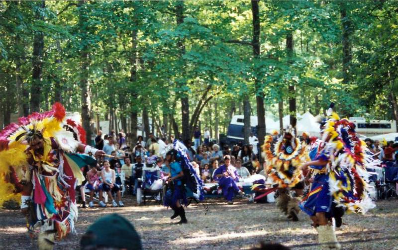 Photo fancy feathers dance nanticoke pow wow album ann heffner