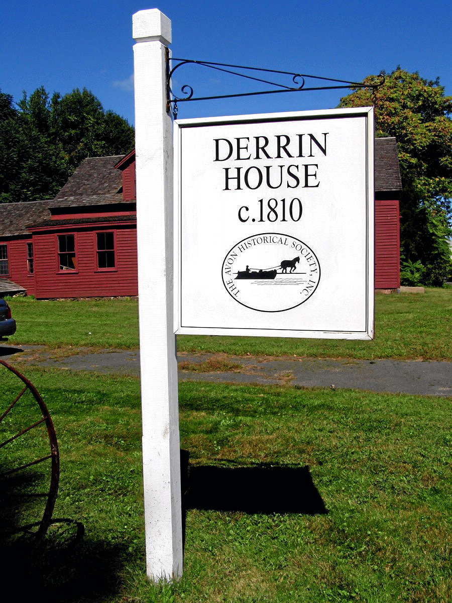 Photo AVON DERRIN HOUSE 01 AVON album Jerry Dougherty's CONNECTICUT photo