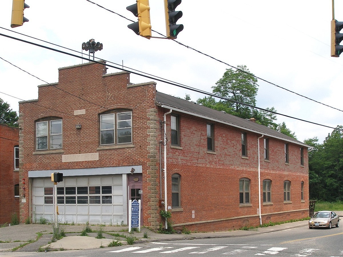 LITCHFIELD BANTAM MILTON NORTHFIELD, CT album Jerry Dougherty's