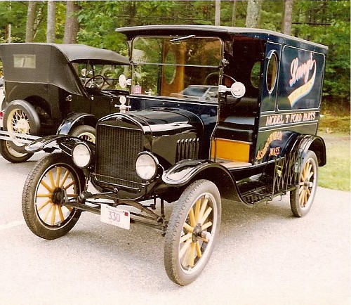 Photo: 1924 Ford Model T Delivery Van 