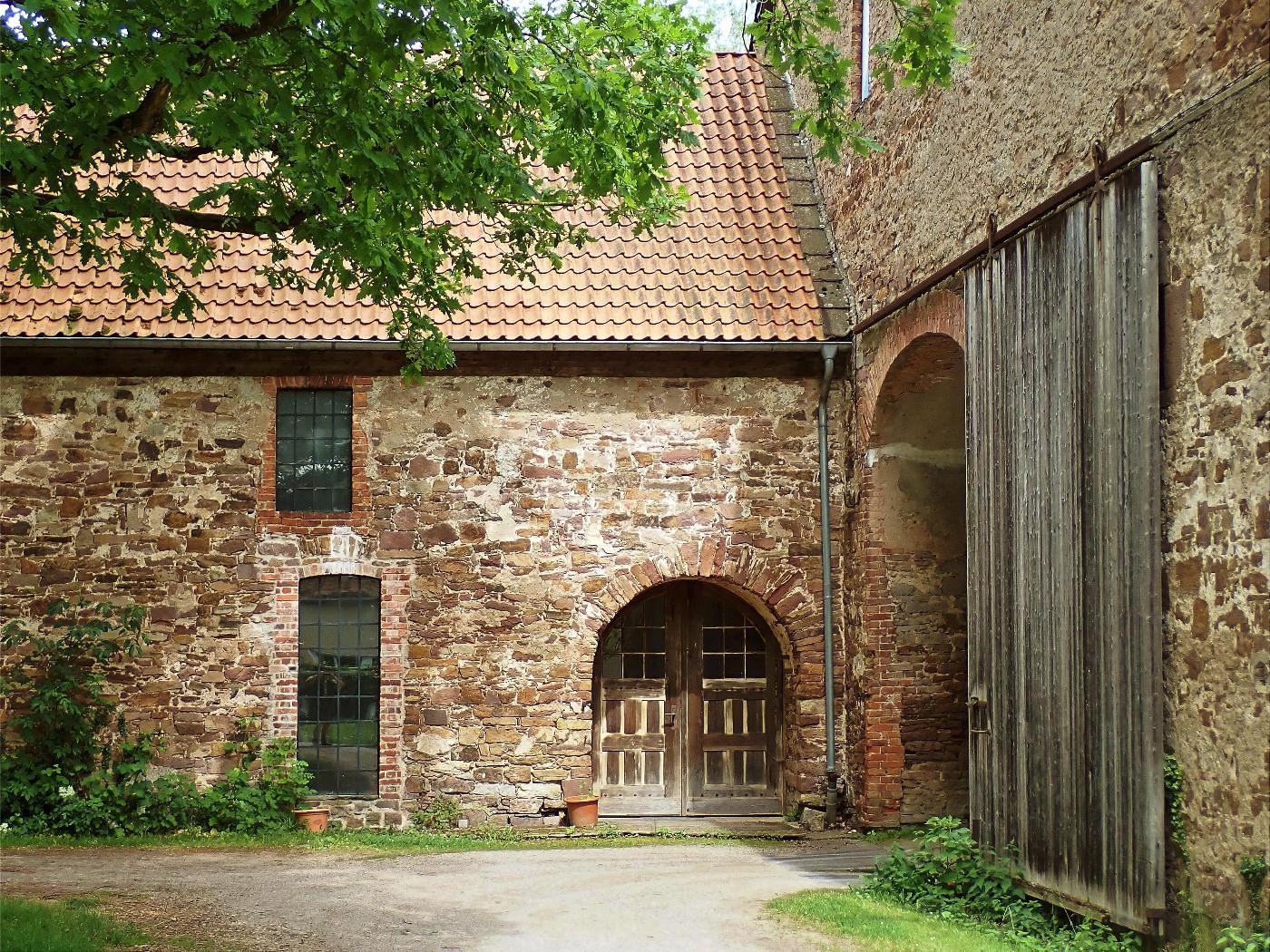 Nebengebäude Schloss Wehrden