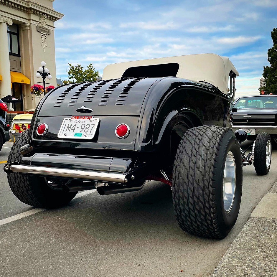 Photo: Bell Auto Parts (2) | 1932 FORD ROADSTERS VII album | LOUD-PEDAL ...
